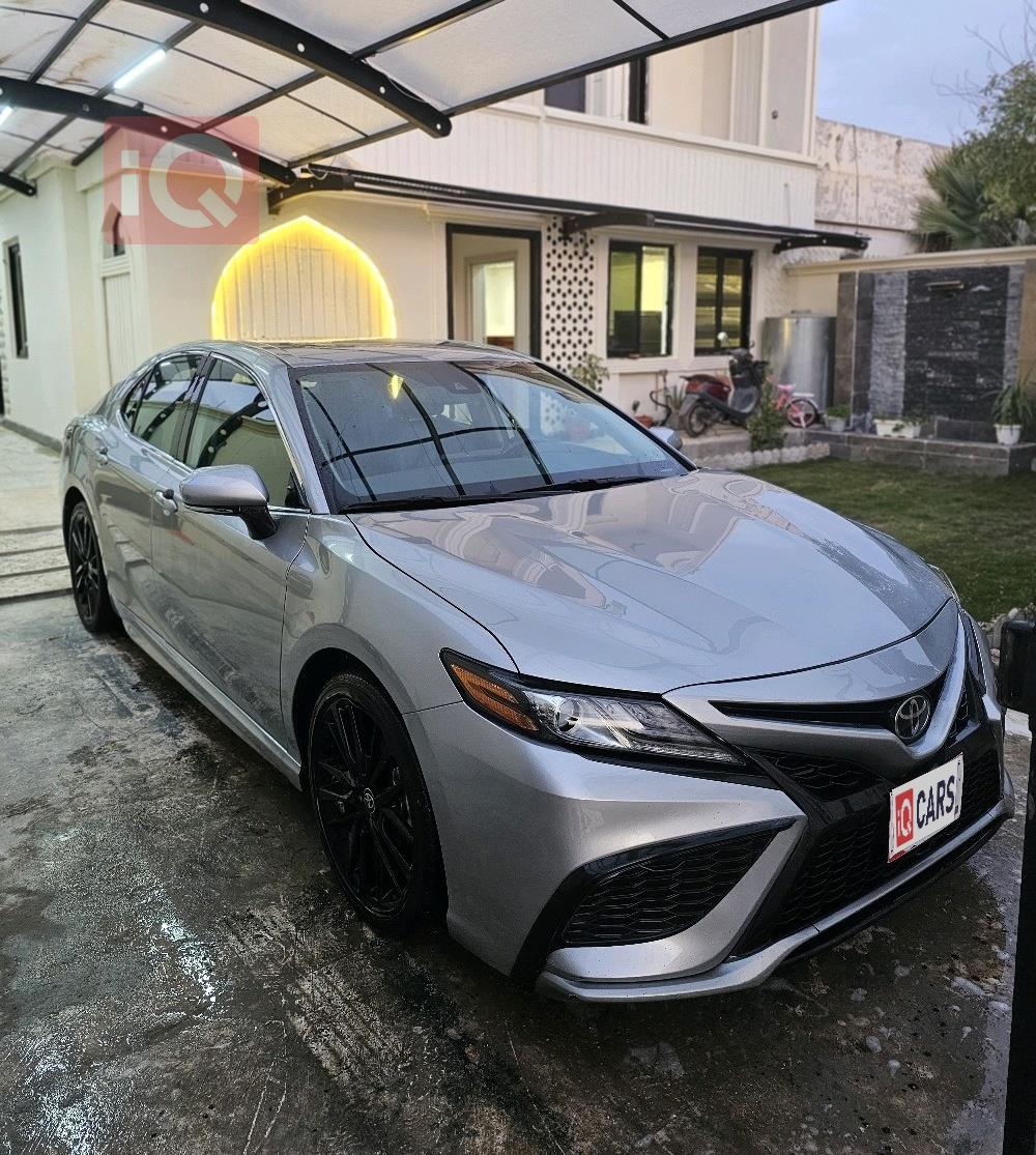 تۆیۆتا کامری